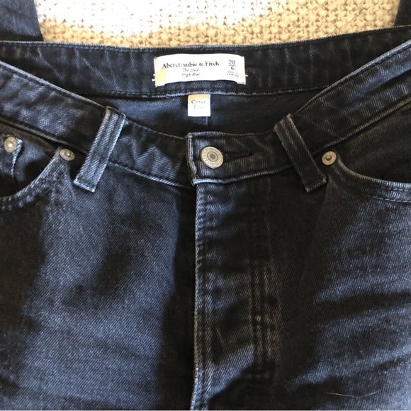 Abercrombie & Fitch Curve Love The Dad Jeans - Picture 5 of 7